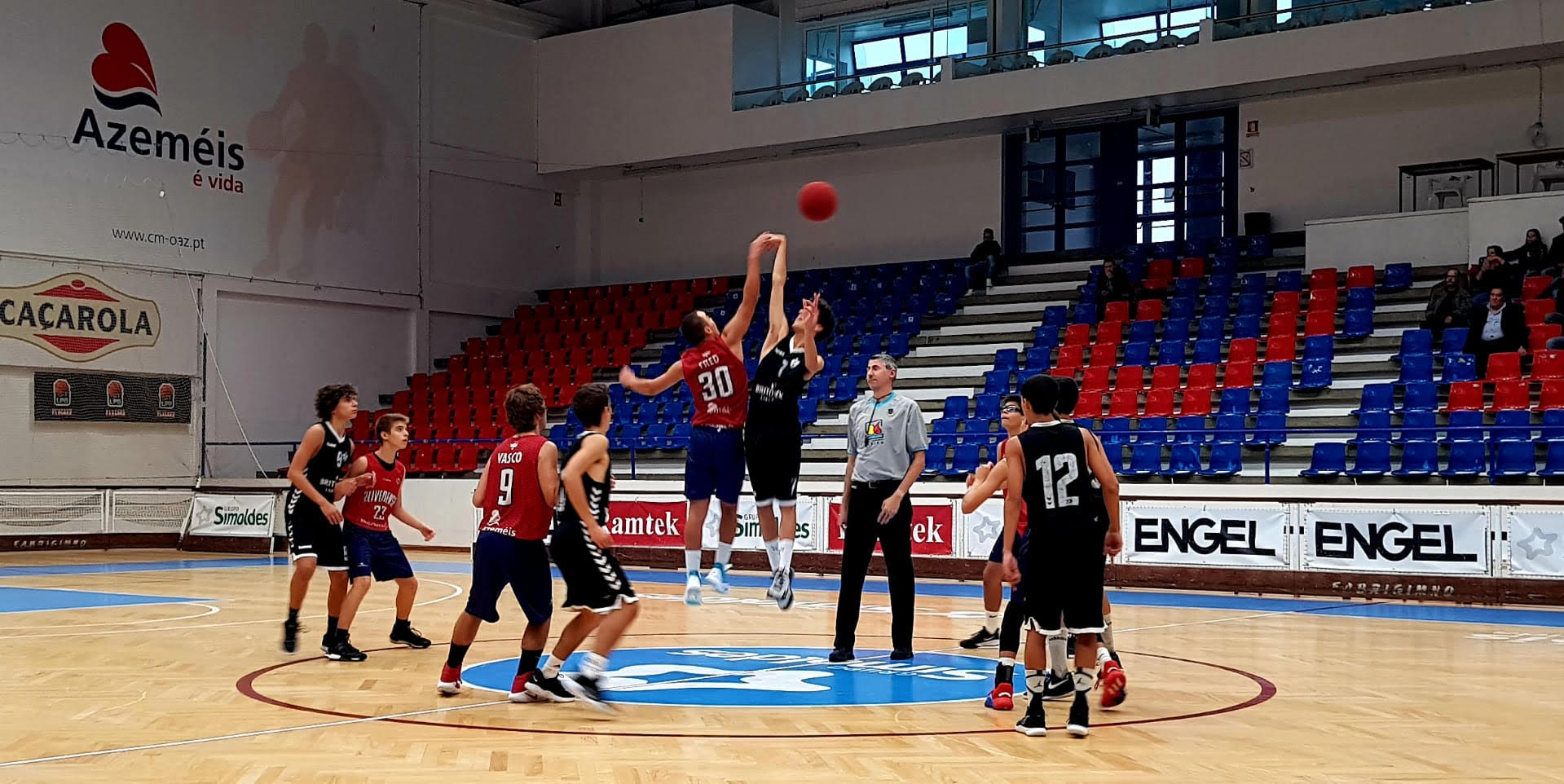 Sub-16: UD Oliveirense Vs AD Sanjoanense - Oliveirense Basquetebol